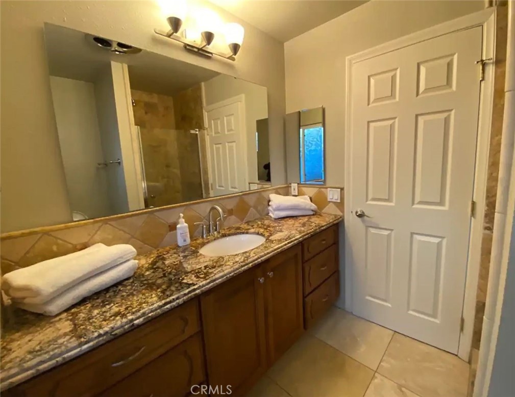 27547 Alpen Drive