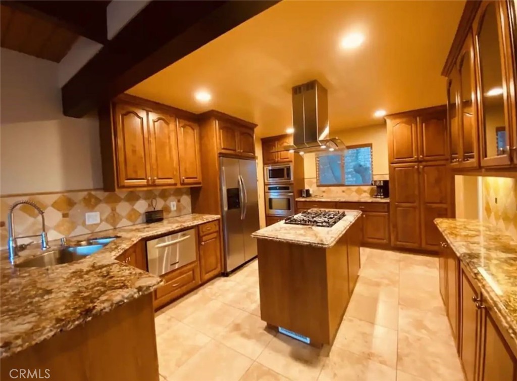 27547 Alpen Drive
