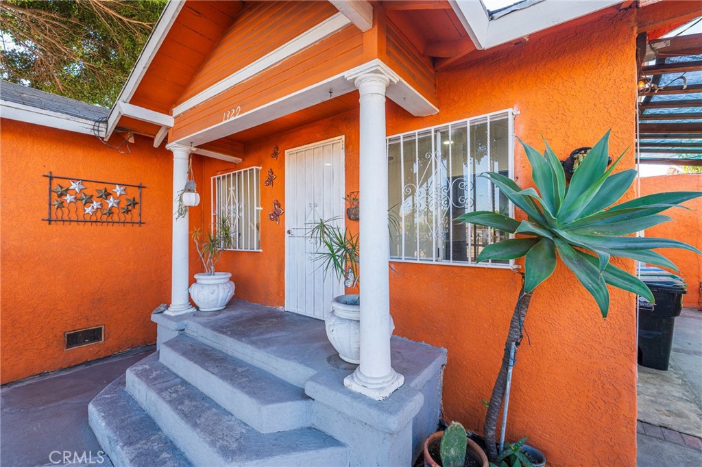 1329 Watson Avenue