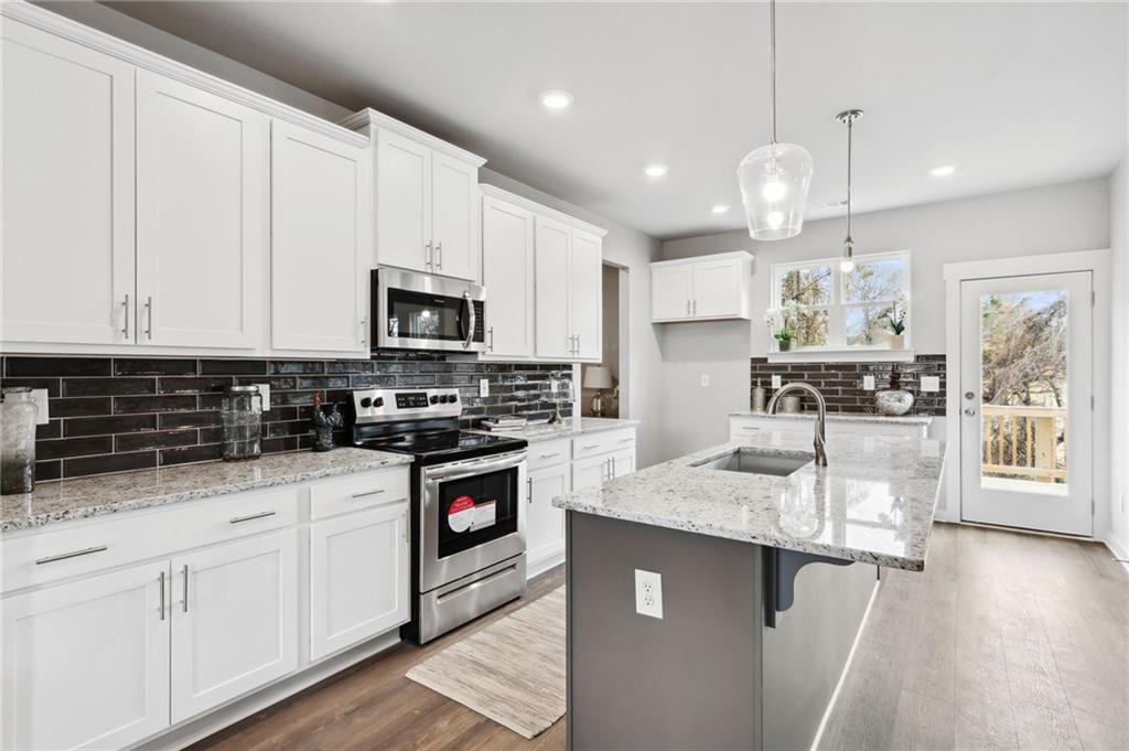 4058 Links Boulevard