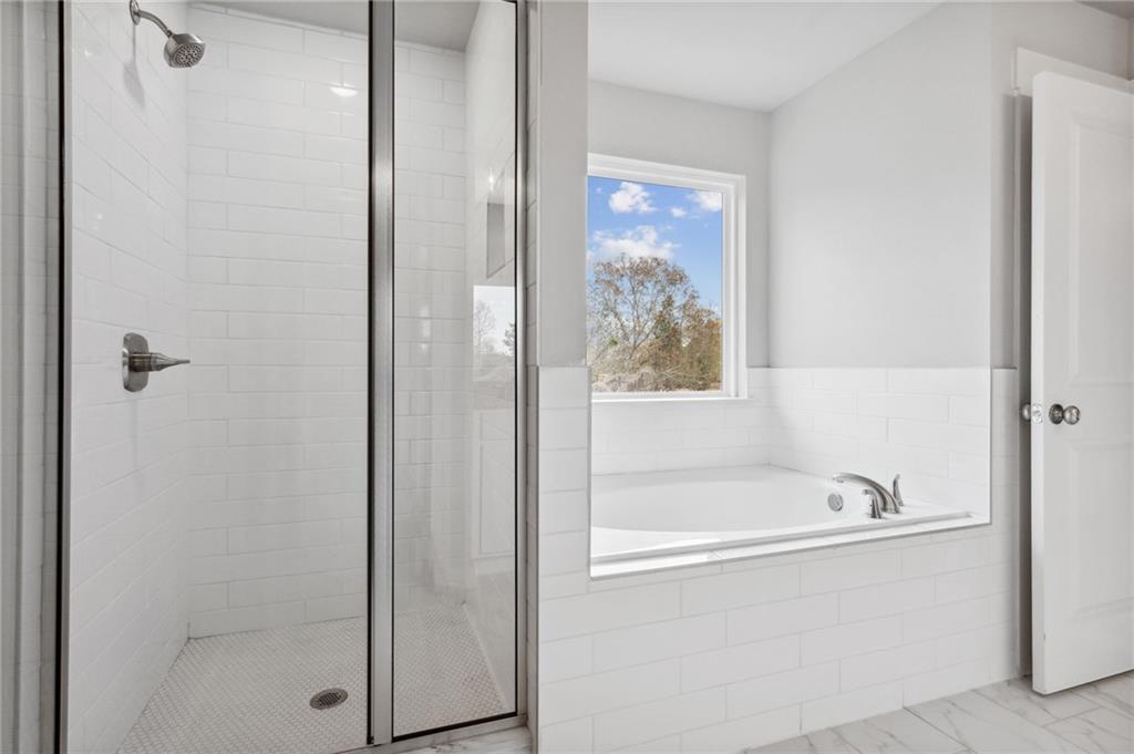 4058 Links Boulevard