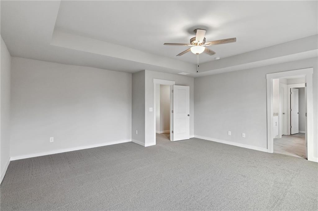 4058 Links Boulevard