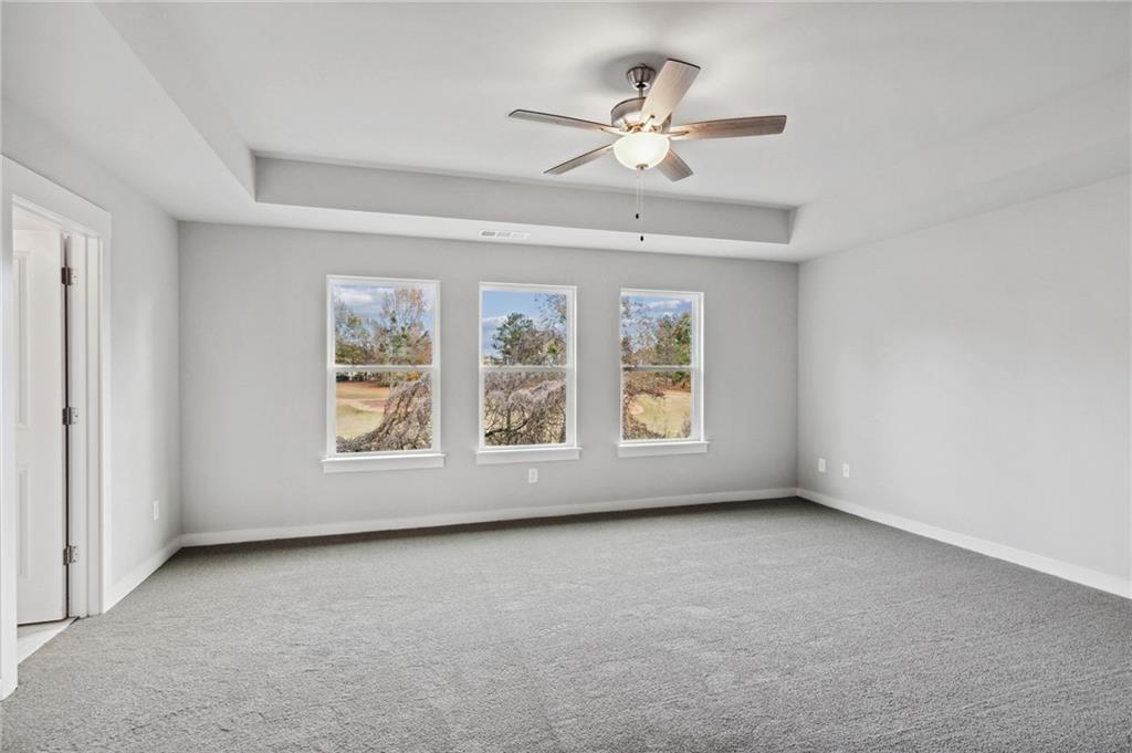 4058 Links Boulevard