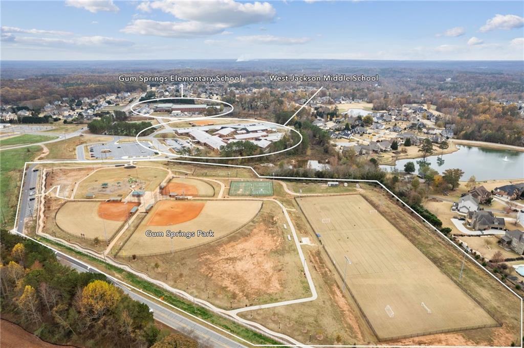 4058 Links Boulevard