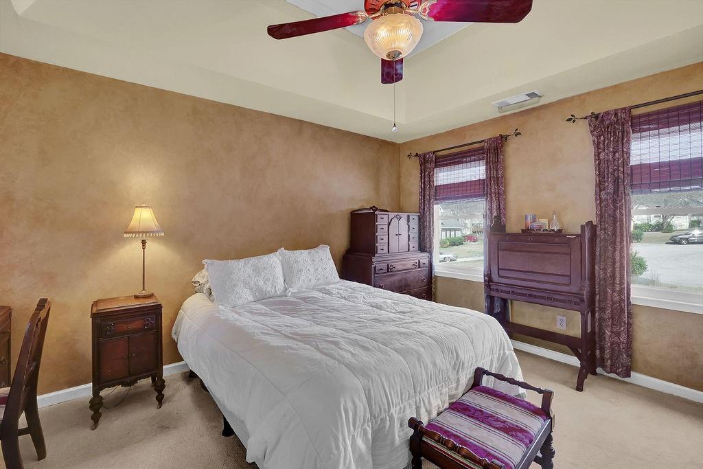 3040 Summit View Court