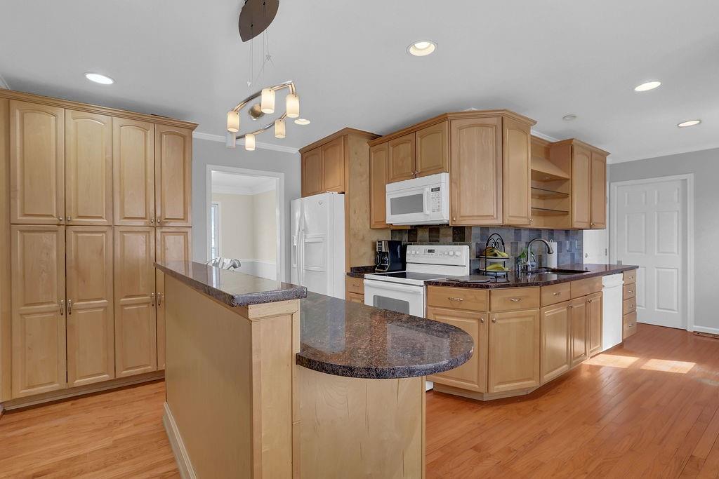 3040 Summit View Court