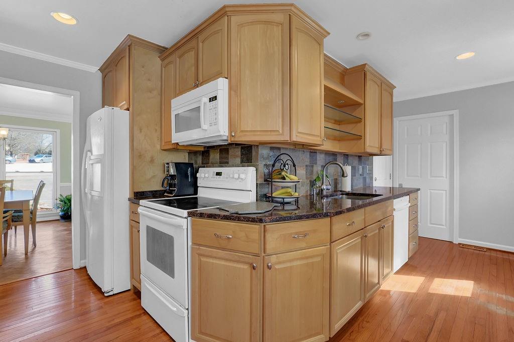 3040 Summit View Court