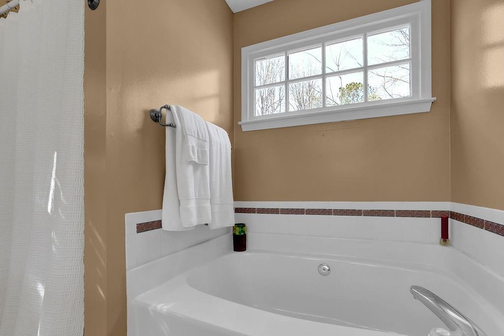 3040 Summit View Court