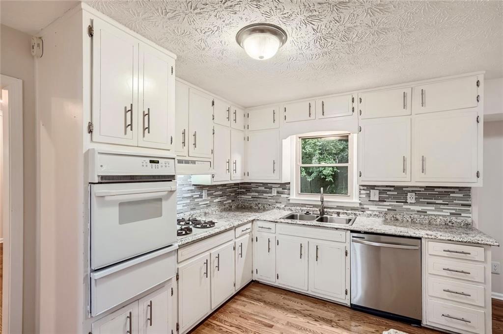 4661 Lucerne Valley Road SW