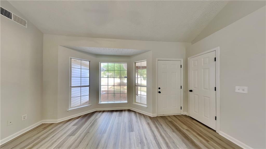 485 E Country Woods Drive