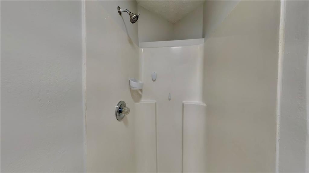 485 E Country Woods Drive