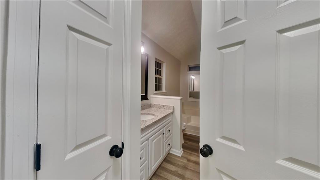 485 E Country Woods Drive