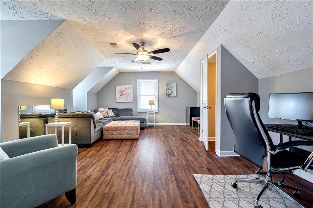 1262 Melton Drive SW