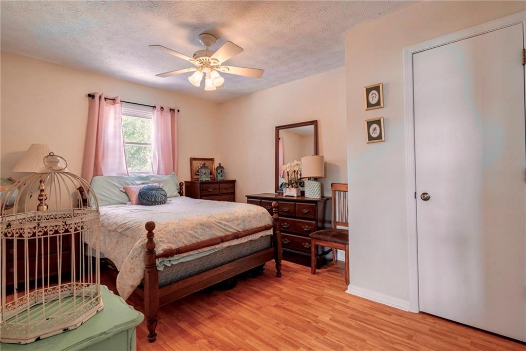 1262 Melton Drive SW