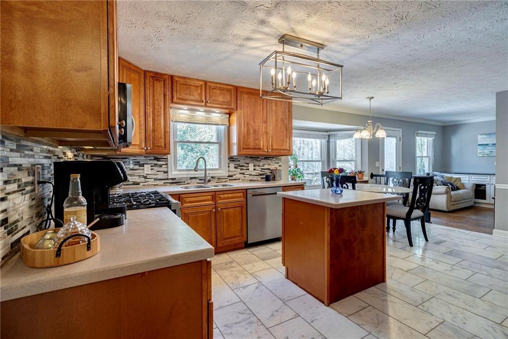 1262 Melton Drive SW