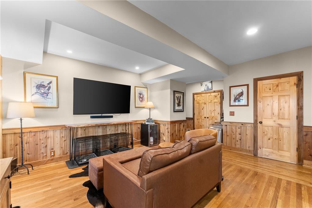 6615 Happy Hollow Trail