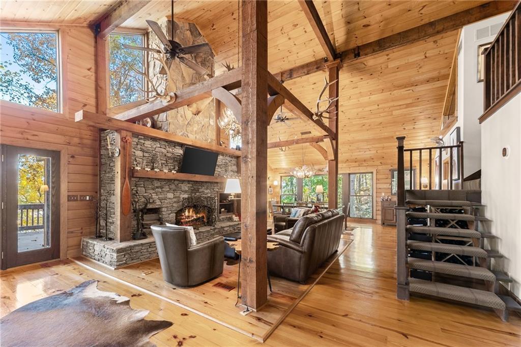 6615 Happy Hollow Trail