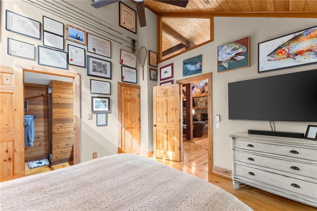 6615 Happy Hollow Trail