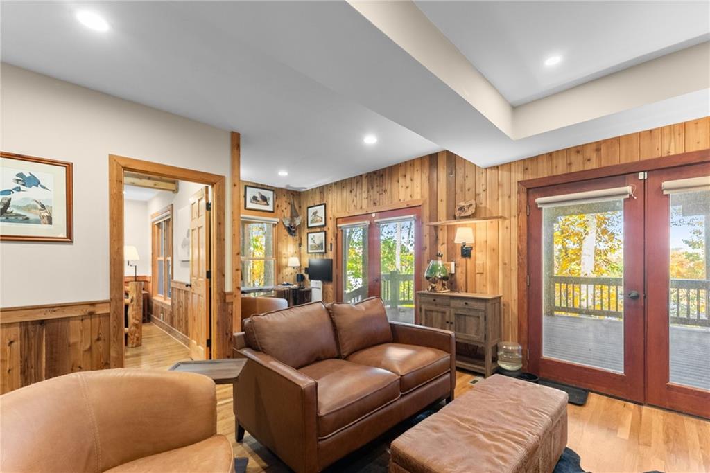 6615 Happy Hollow Trail