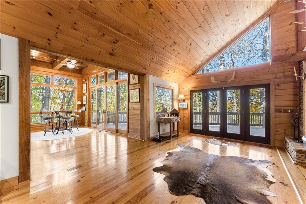 6615 Happy Hollow Trail