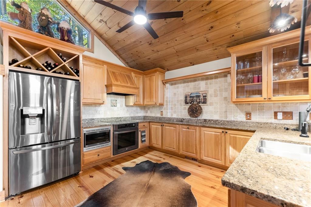 6615 Happy Hollow Trail