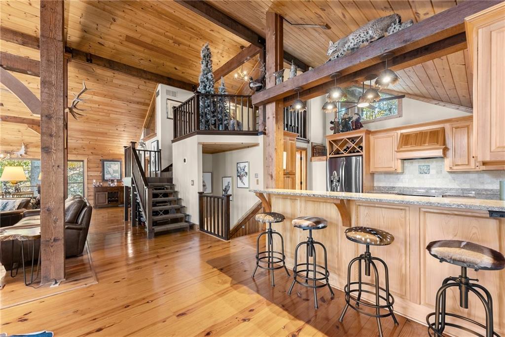 6615 Happy Hollow Trail