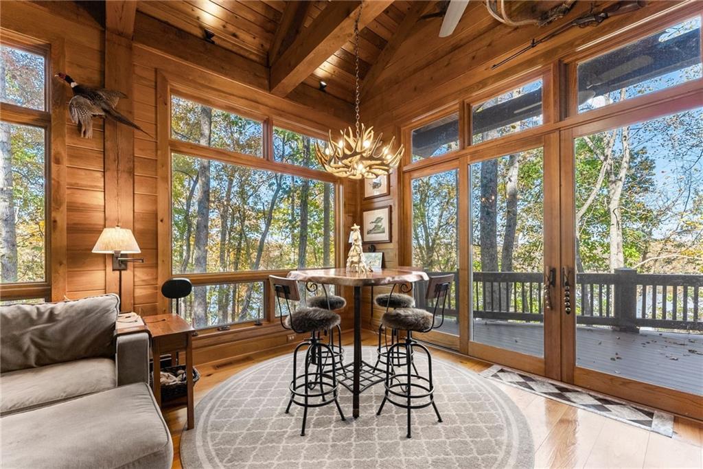 6615 Happy Hollow Trail