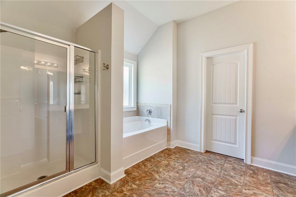 2506 Ginger Leaf Drive NE