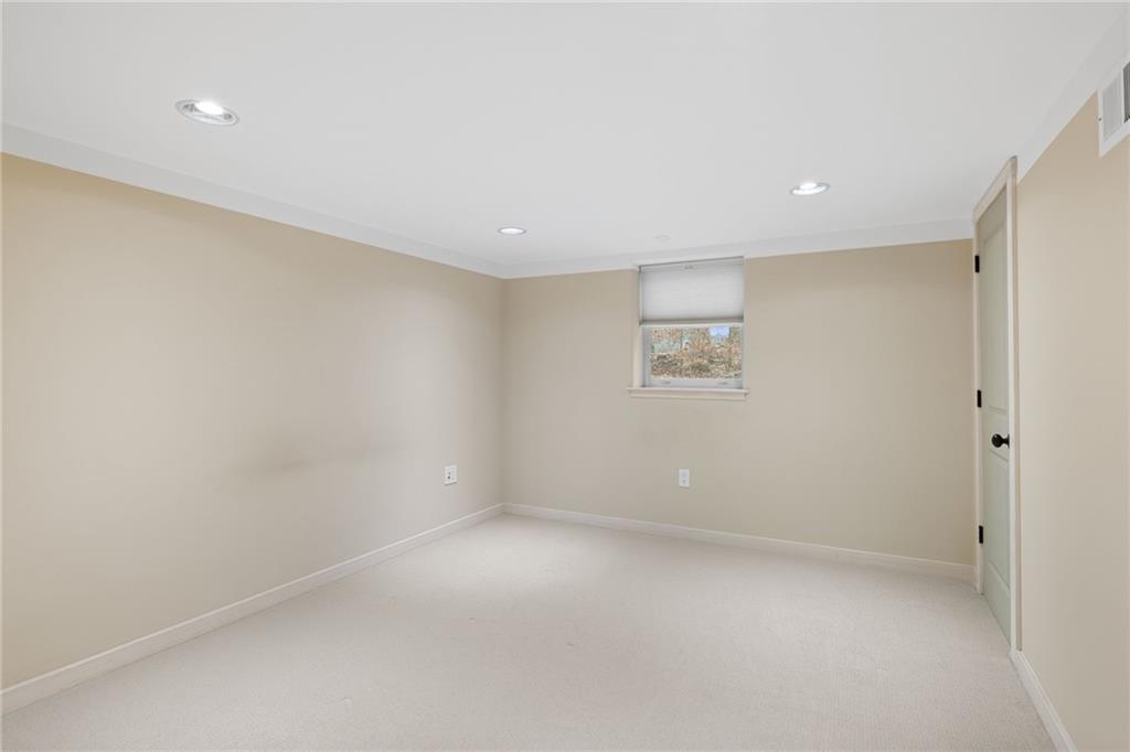 1429 Lakeview Road