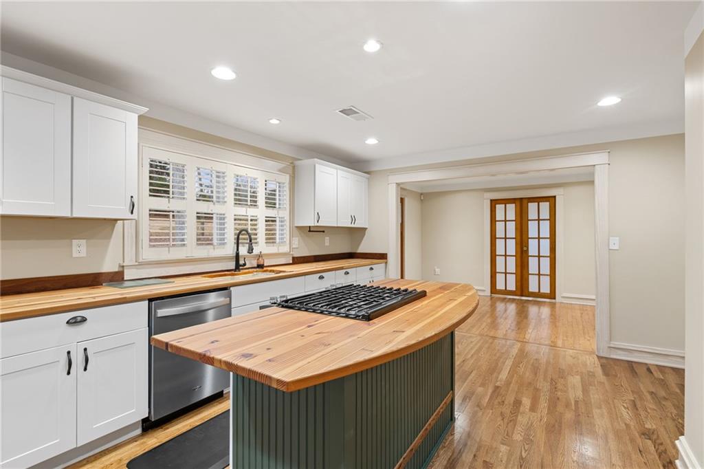 1429 Lakeview Road