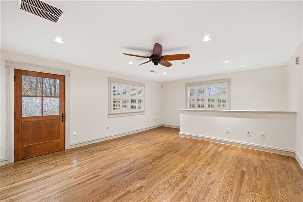 1429 Lakeview Road