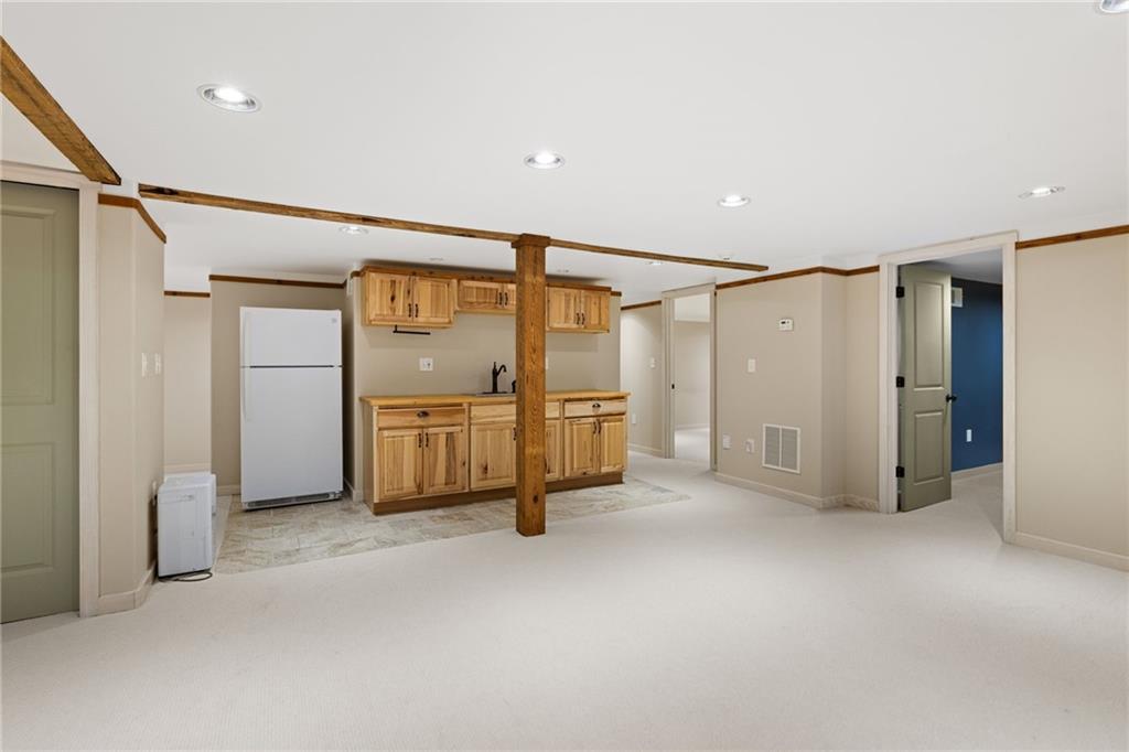 1429 Lakeview Road