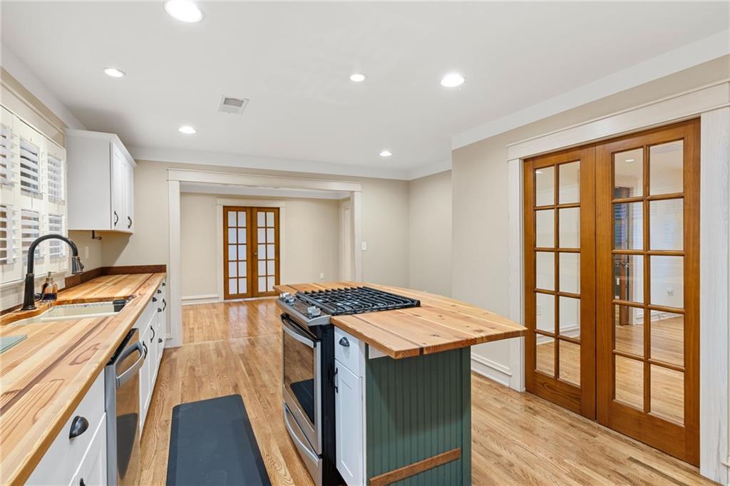 1429 Lakeview Road