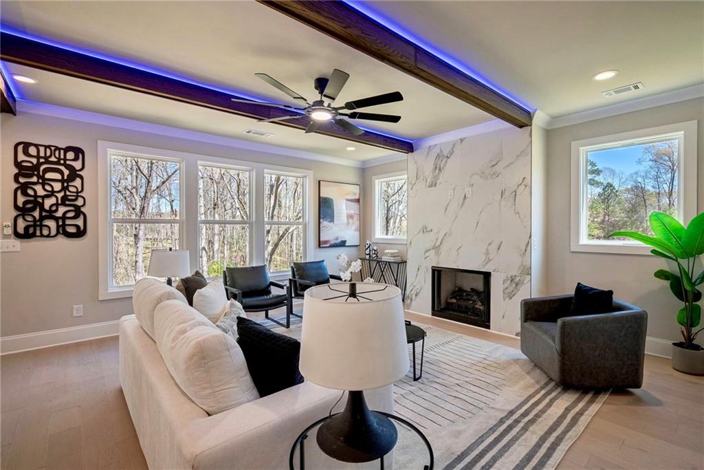 1702 Eastside Parc Street SE