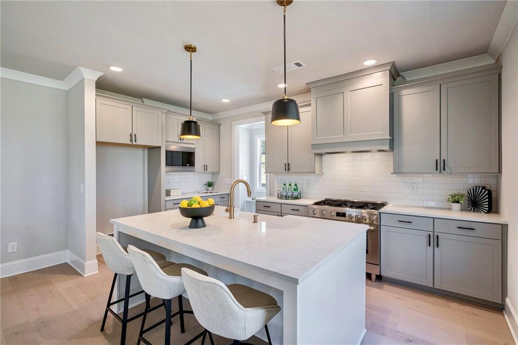 1702 Eastside Parc Street SE