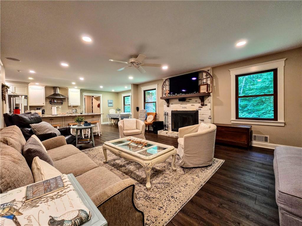 2571 Victory Drive