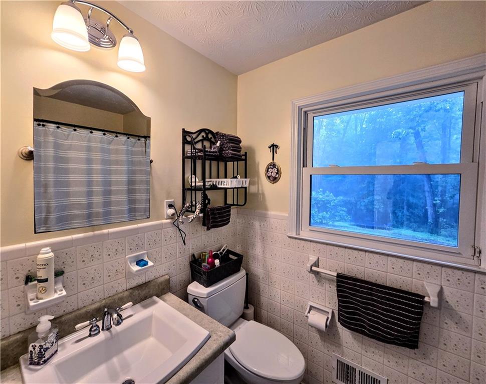 2571 Victory Drive