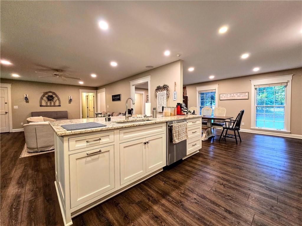 2571 Victory Drive
