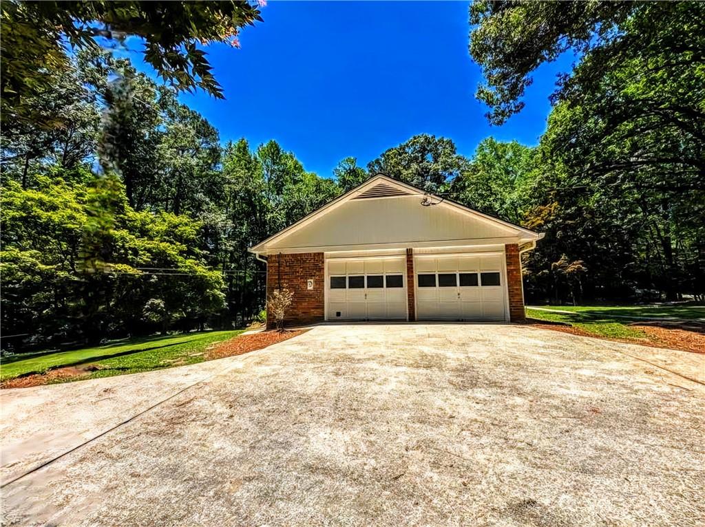 2571 Victory Drive