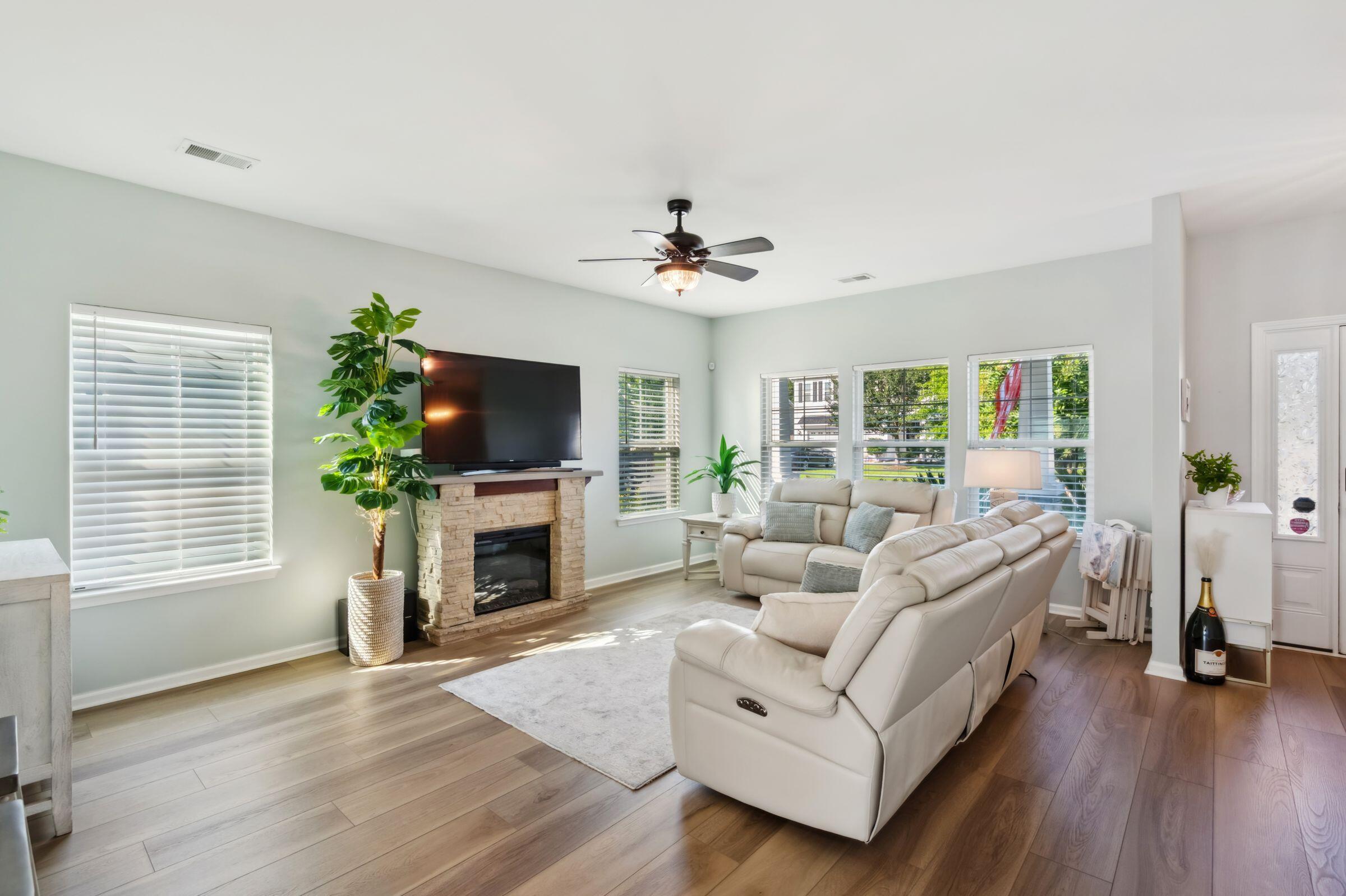 1529 Fishbone Drive