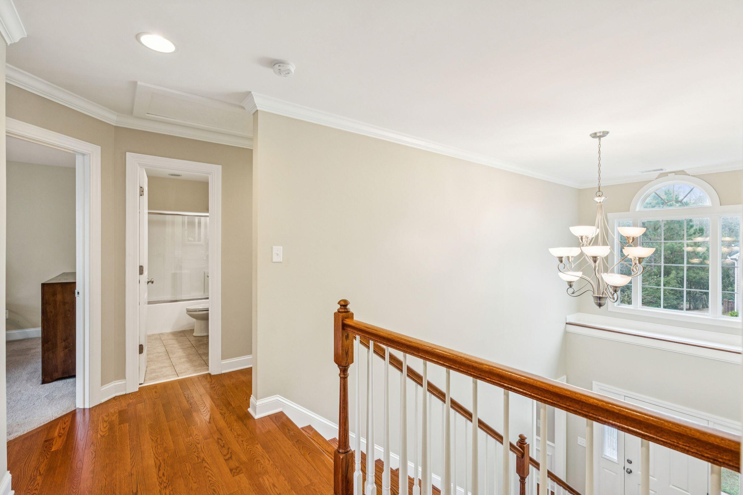 5516 Crescent View Drive