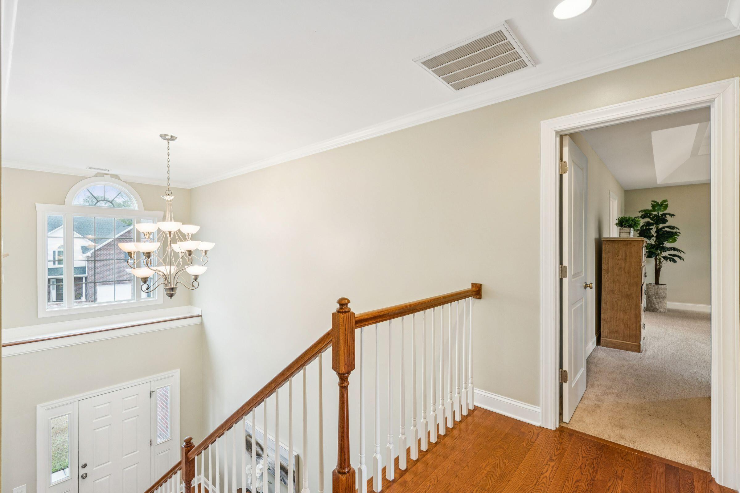 5516 Crescent View Drive