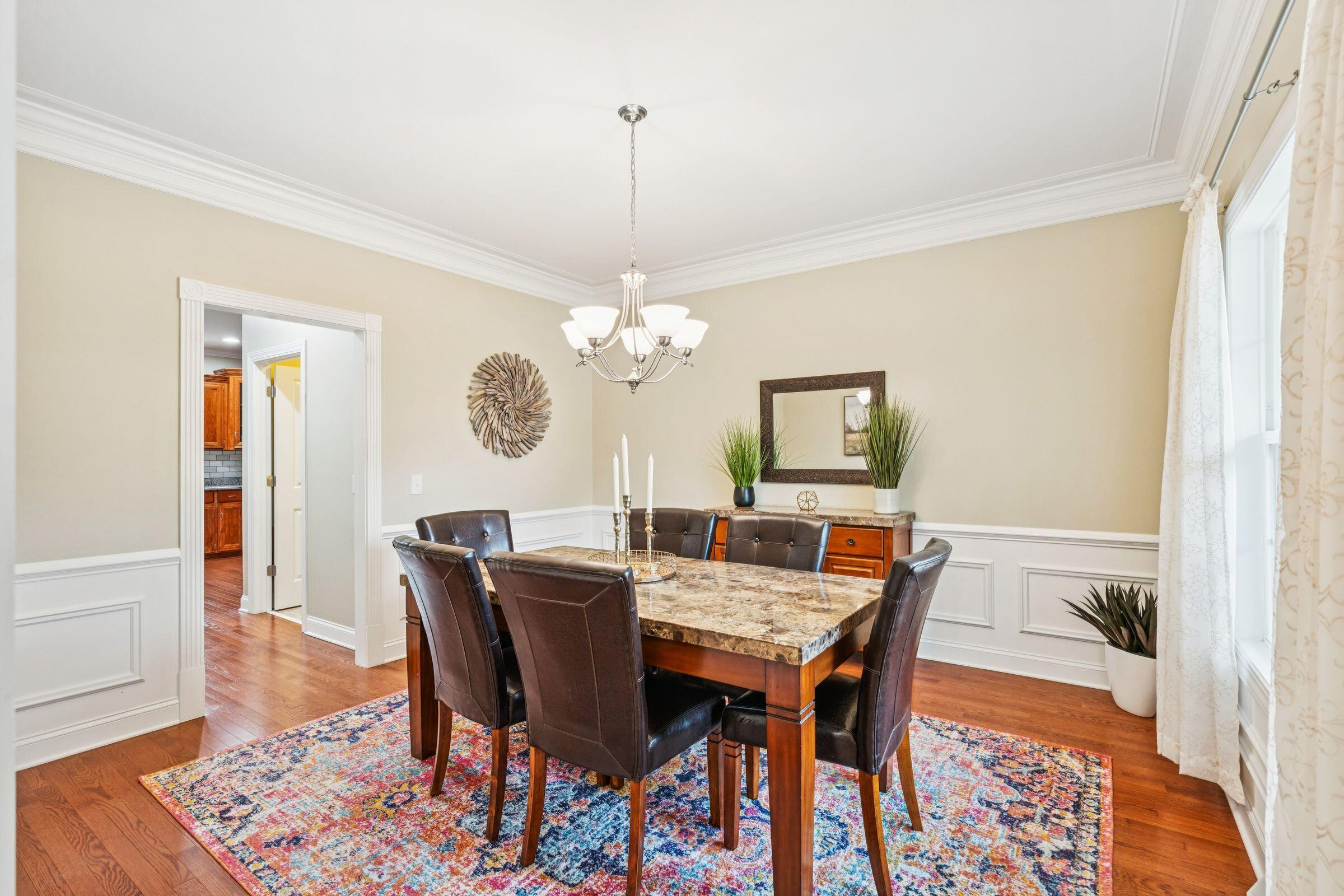 5516 Crescent View Drive