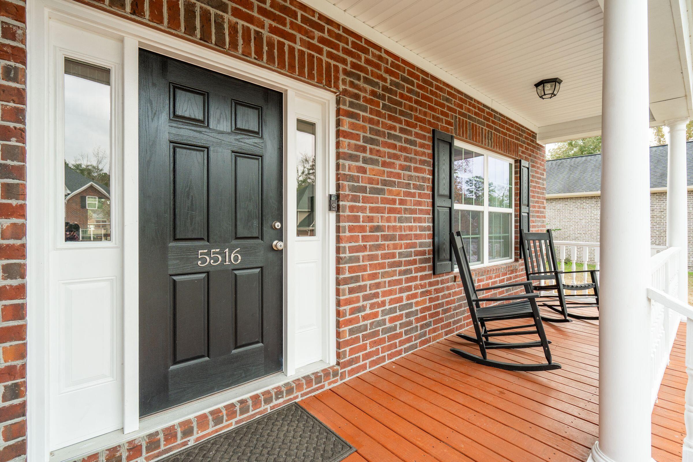 5516 Crescent View Drive