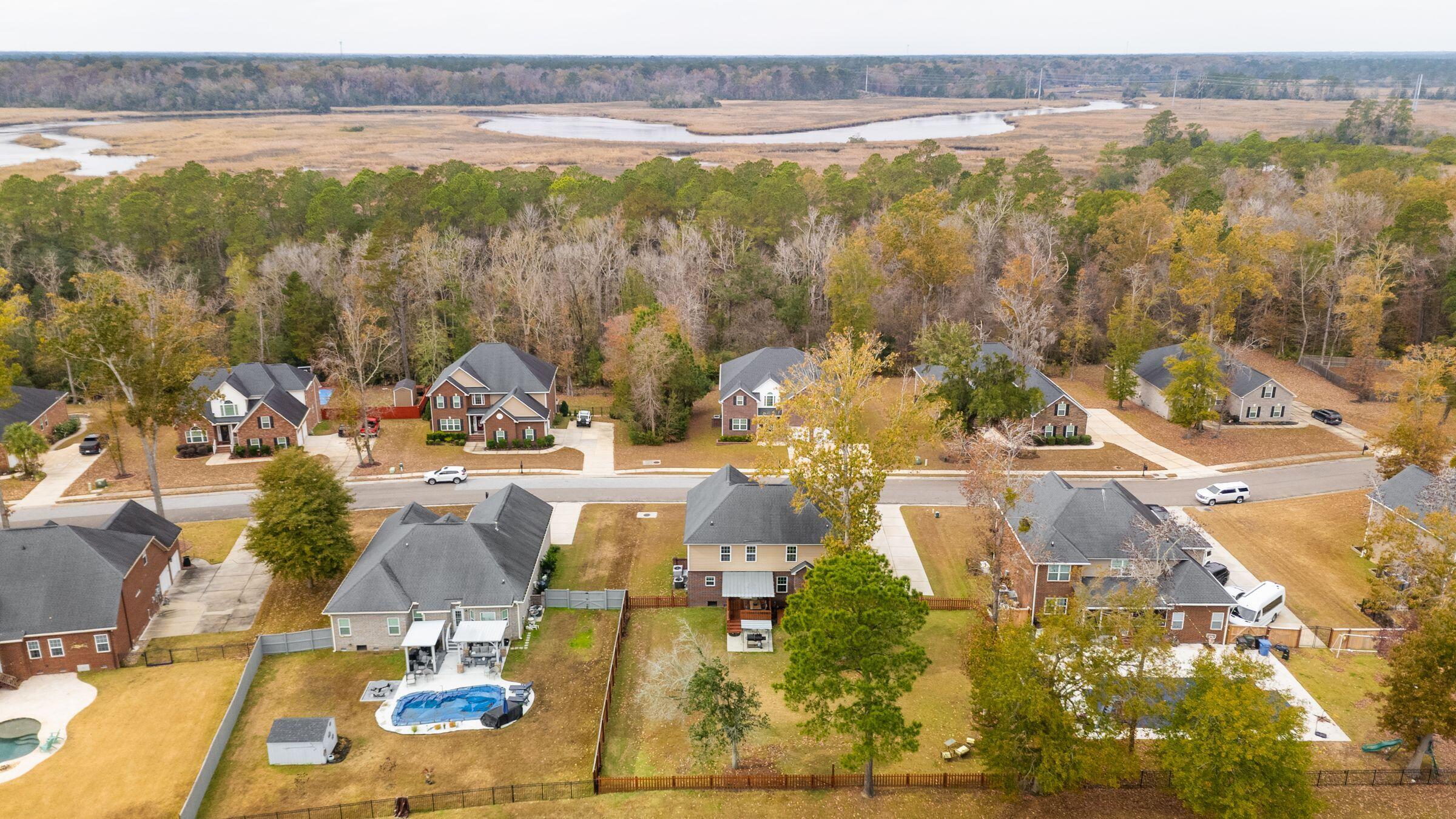 5516 Crescent View Drive