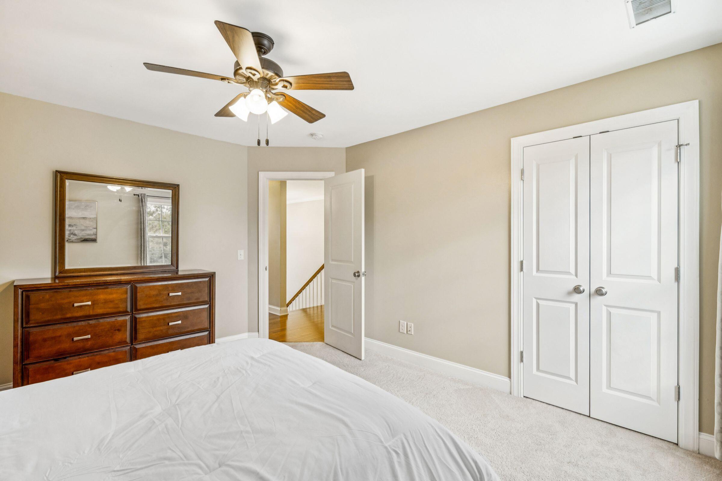 5516 Crescent View Drive