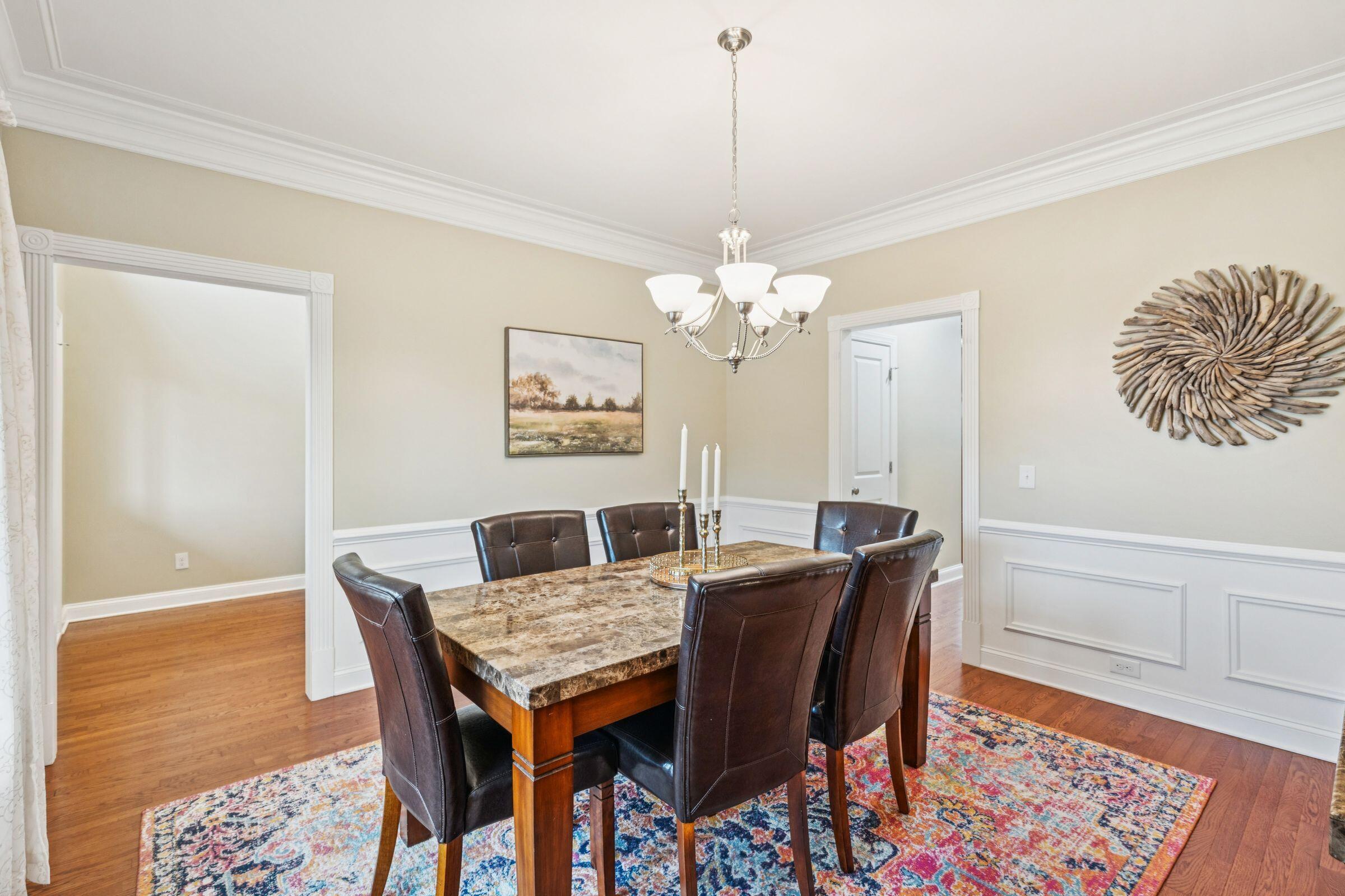 5516 Crescent View Drive