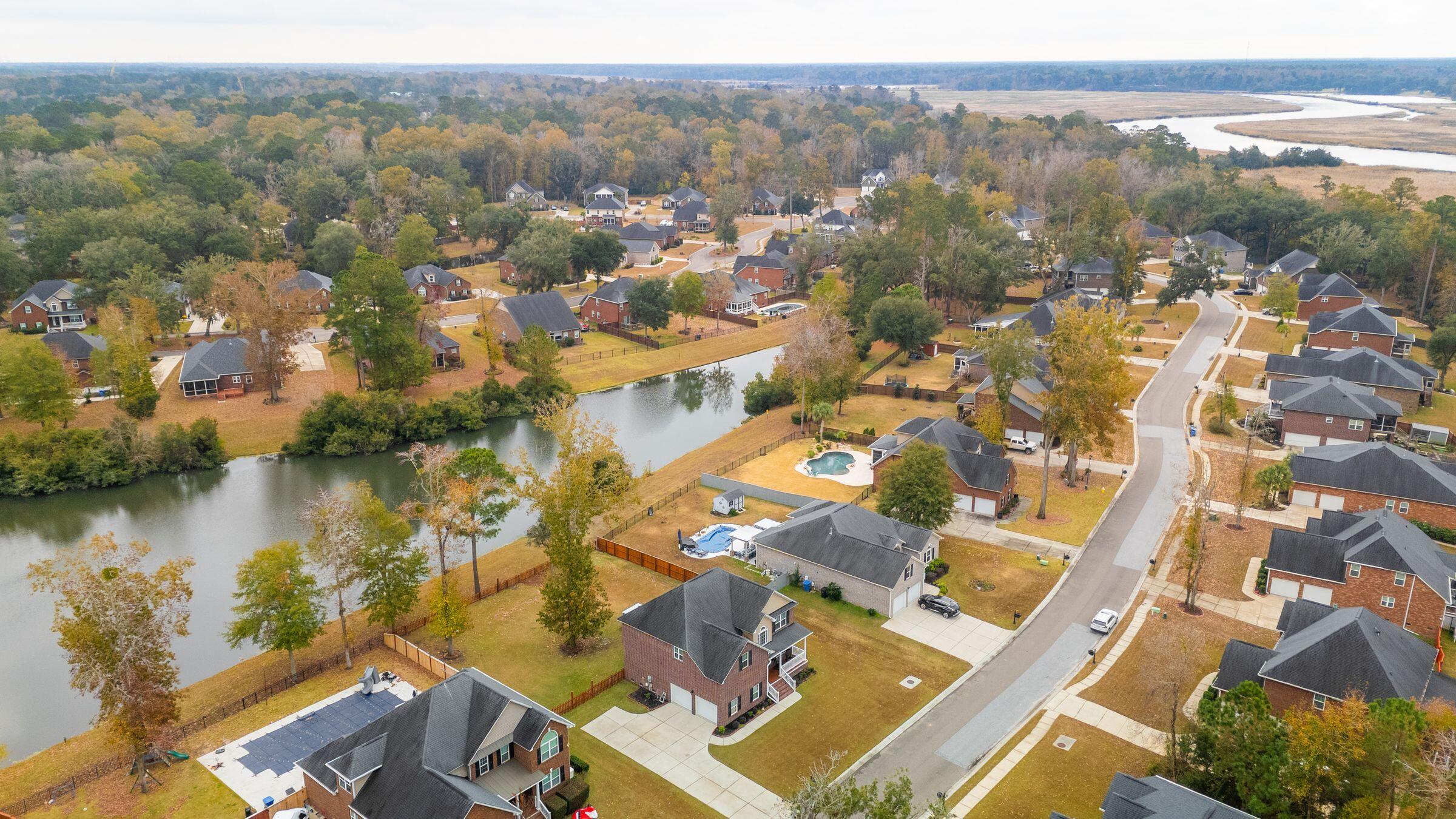 5516 Crescent View Drive