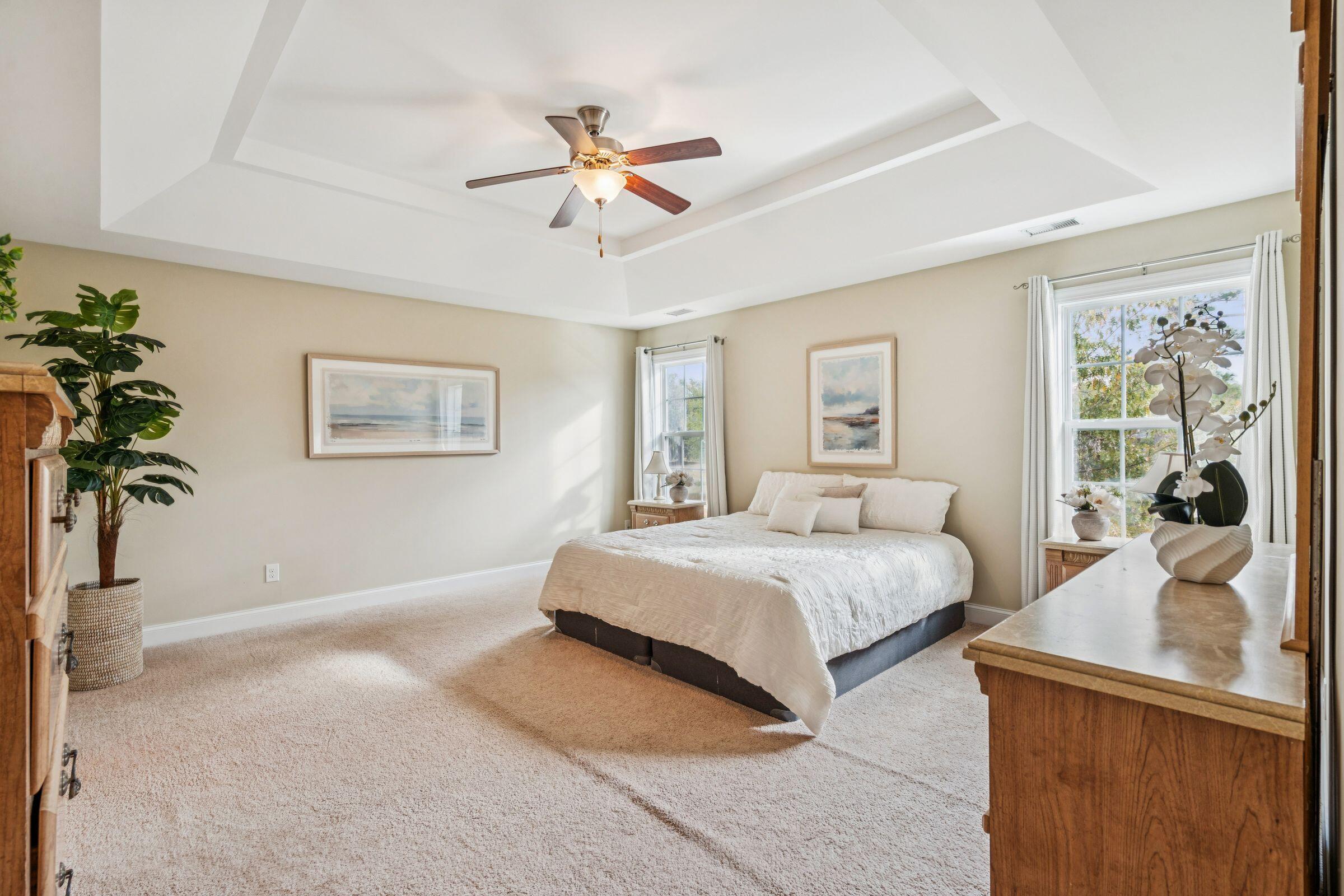 5516 Crescent View Drive