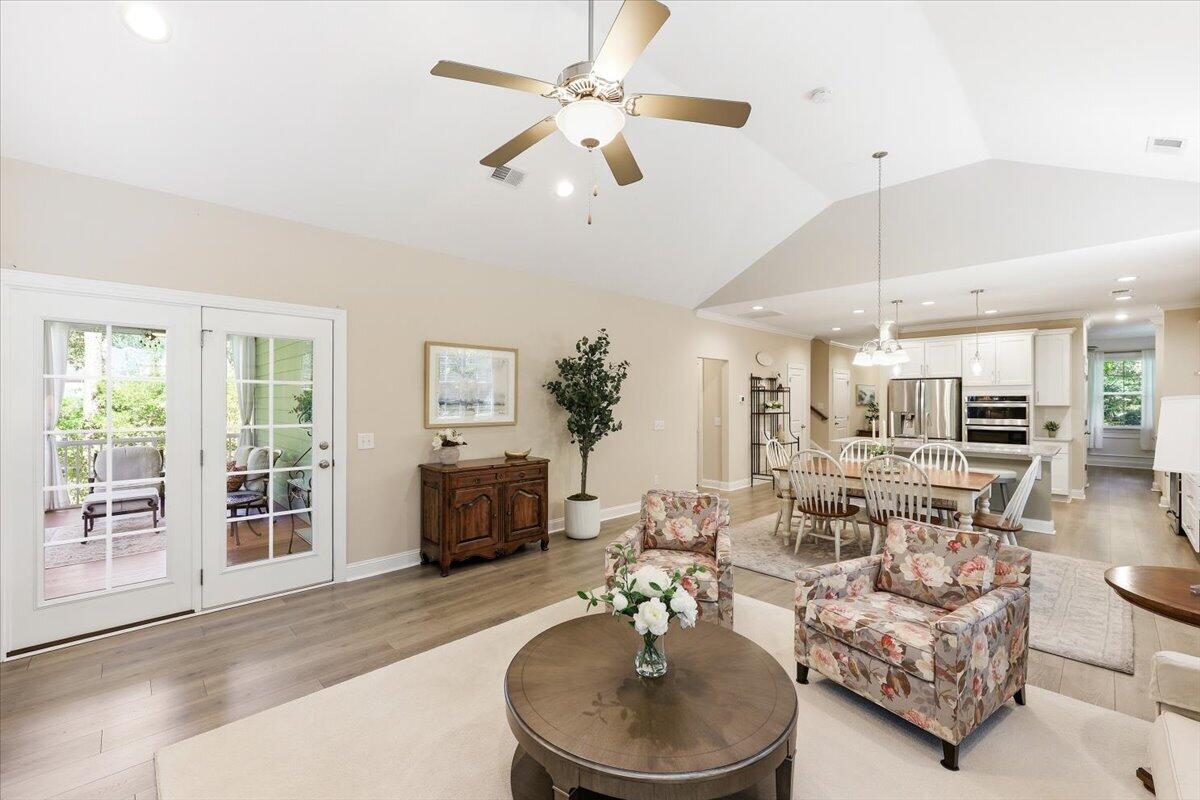 2215 Nicholas David Path